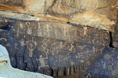 Puerco Pueblo Petroglyphs