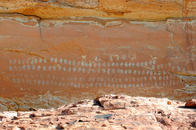Hundred Hands Pictograph