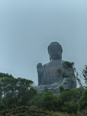 Tian Tan Buddha - 2.JPG