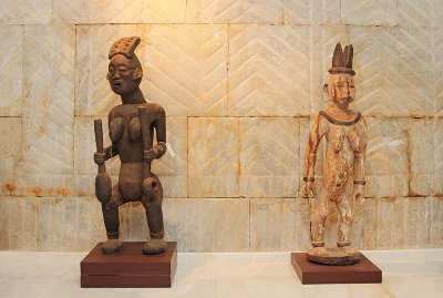 Wood carved African women afrika rezbarjena kipa ensk_MG_9992-11.jpg