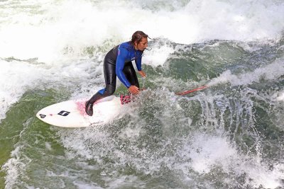 Surfer deskarka na vodi_IMG_2580-111.jpg