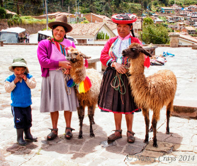 Inca Boy and Women with Llamas