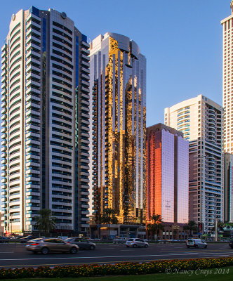 _C255457 Skyscrapers in the Financial District.jpg