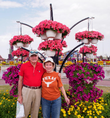 1036950 Bill and Nancy in Dubai Miracle Gardens