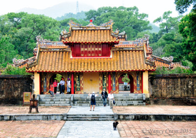  Dai Hong Mon Gate in the Royal Tombs Complex (3789)