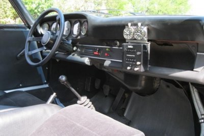 911 230 0047