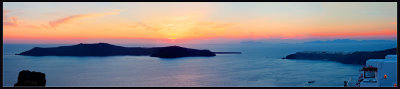 Santorini pano 2PB.jpg