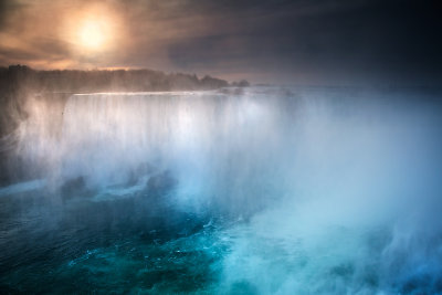 Early morning at Niagara