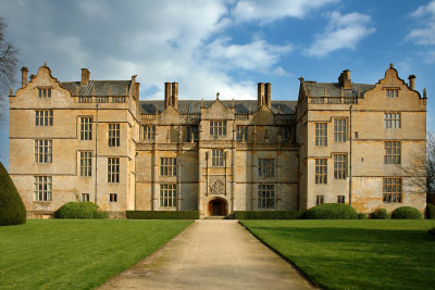 Montacute House ~ front view (1516)