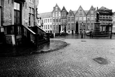 Bruges sous la pluie