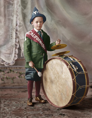 Drummer Boy 13183_sm.jpg