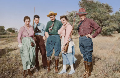 2016 Hunting Couples 28207-2_sm.jpg