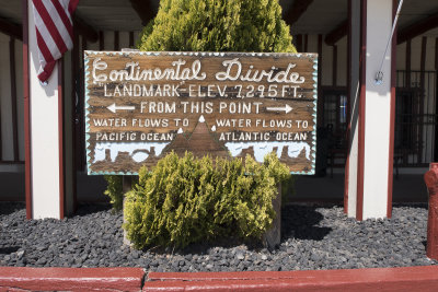 CONTINENTAL DIVIDE at I-40 NM
