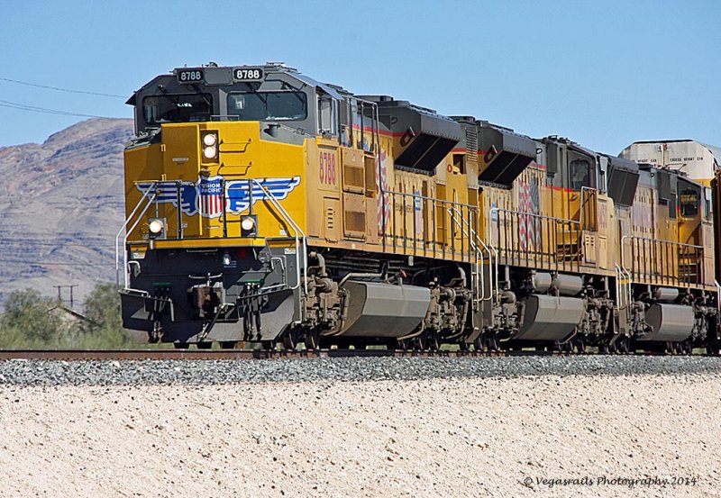UP 8788 Departing Valley
