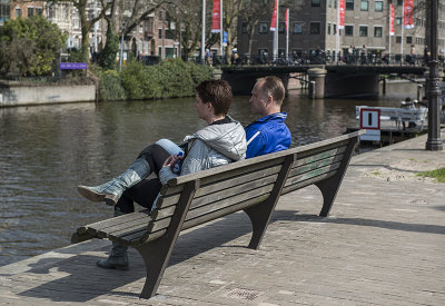 Life on the canals (4)