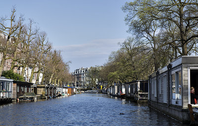 Houseboat living (3)