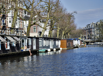 Houseboat living (4)