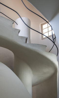 Sculpted staircase to the roof