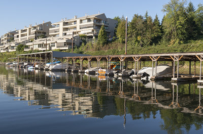 Willamette River marina