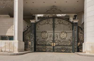 Royal gate