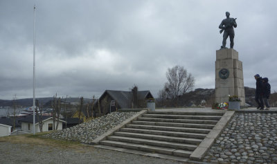 Rda armn befriade Kirkenes okt 1944
