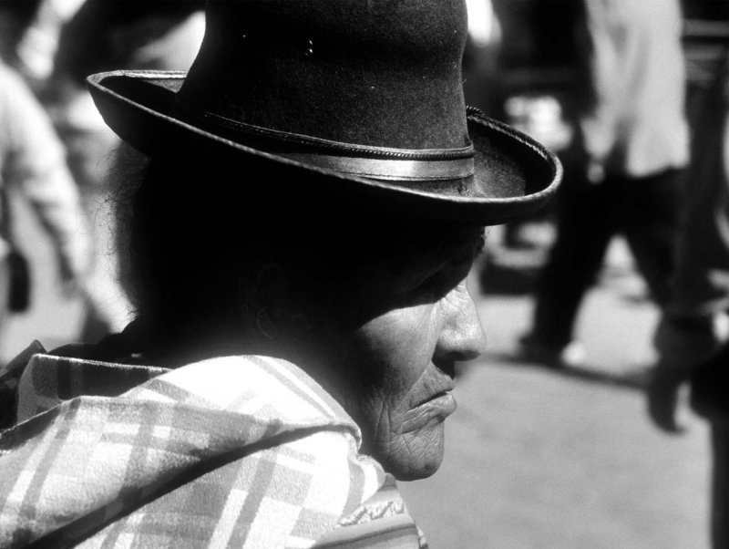 La Paz : this hat is very typical and used by the majority of women. 