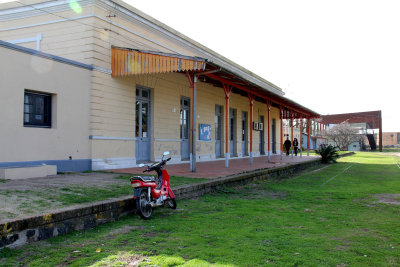 Colonia do Sacramento; old and inactive train station.
