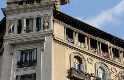 Buenos Aires downtown; La Inmobiliaria building.