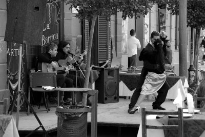 La Boca, old Buenos Aires, tango dancers.