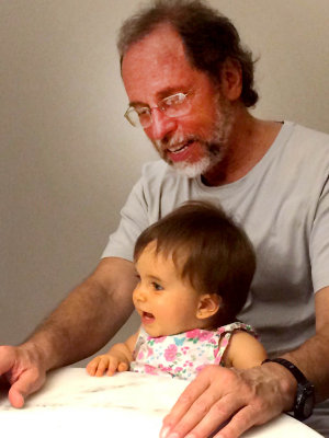 A 2014 picture with my grand daughter Alice; taken by my daughter Fernanda with her iphone