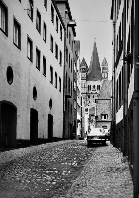 Koln, old city near the harbor.