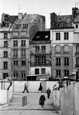 During the construction of the Les Halles station.