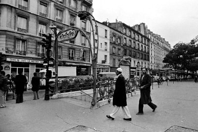 By the subway station Couronnes