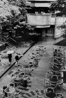 Tokyo, near Shinjuku station (2005), Contax Rx