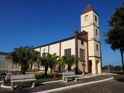 Hercilío Luz (small village) church.