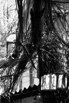 Electrical wires are messy; however, our guide Fernando told us that people know precisely which one belongs to them. 