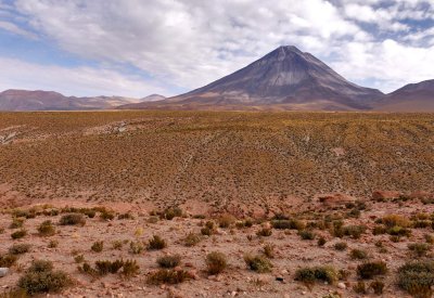 The Licancabur (inactive) volcan, Chile side.