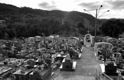 Major Gercino; cemetery behind the church.
