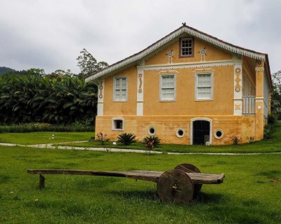 Between São Pedro de Alcântara and Angelina.