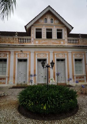Between São Pedro de Alcântara and Angelina; the old house.