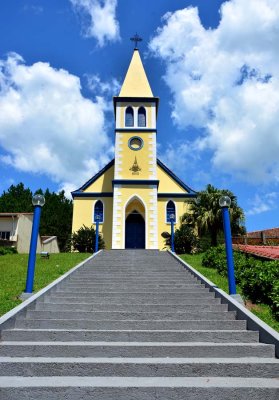 Presbyterian church in São Bonifácio; small town but two churches side by side. 