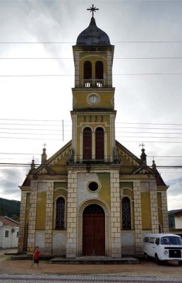 Major Gercino; old church (inactive).