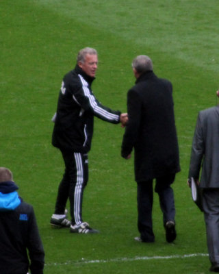 Sir Alex is Honoured to Meet a Legend of the Game!