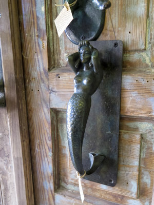 Mermaid doorhandle
