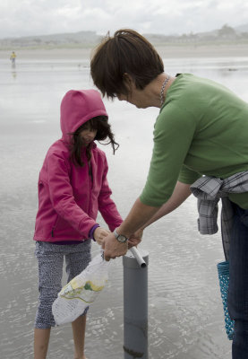 Evie's intro to clam digging