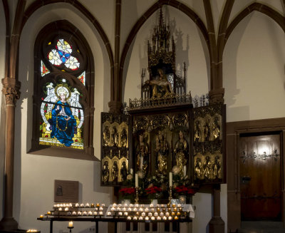 Side altar