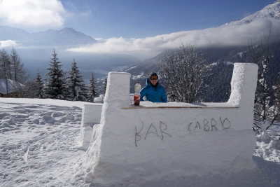 Snow bar