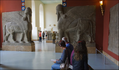 Assyrian statues, Neues Museum Berlin.......