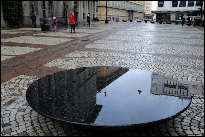 Reflecting marble top....