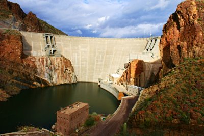 Roosevelt dam ... Arizona